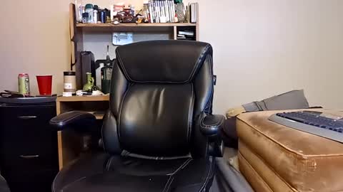 Snapshot of benjammin11311 chatting on October 27, 2025, 12:15 am Benjammin online show from October 27, 2025, 12:15 am