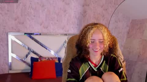 benny_wilson online show from November 22, 2025, 4:11 am