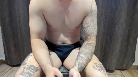 Snapshot of benthebodybuilder chatting on November 18, 2025, 7:07 pm Ben Braxton online show from November 18, 2025, 7:07 pm