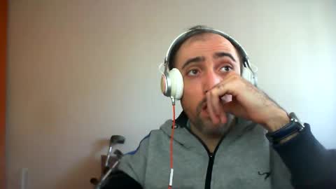 bentish online show from January 8, 2025, 10:15 am