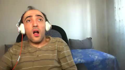 bentish online show from October 8, 2025, 5:05 am