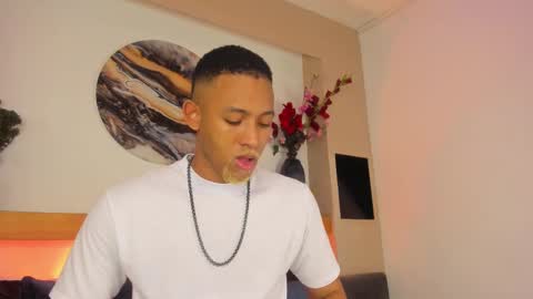 bento_fox online show from February 11, 2026, 3:44 am