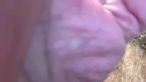 benz10001 online show from December 5, 2025, 4:32 am