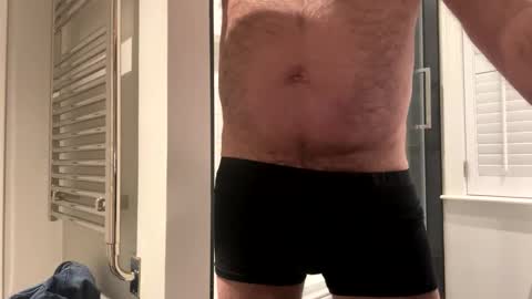 benz10001 online show from December 21, 2025, 3:57 am