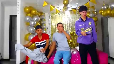 benz boys online show from January 16, 2025, 12:09 pm