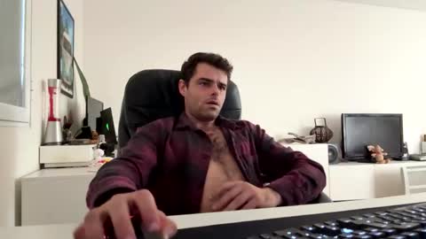 Berltex online show from January 16, 2025, 6:16 pm