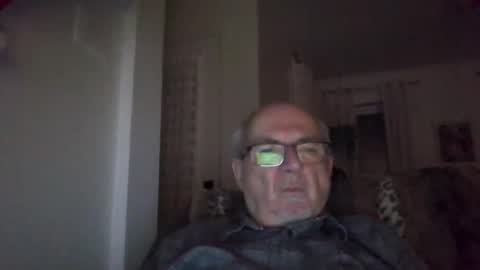 Snapshot of bernard1102 chatting on January 2, 2025, 2:11 am bernard1102 online show from January 2, 2025, 2:11 am