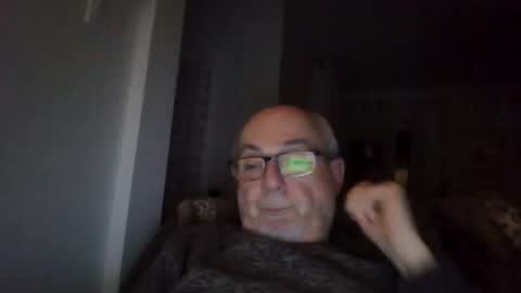 Snapshot of bernard1102 chatting on January 26, 2025, 3:06 am bernard1102 online show from January 26, 2025, 3:06 am