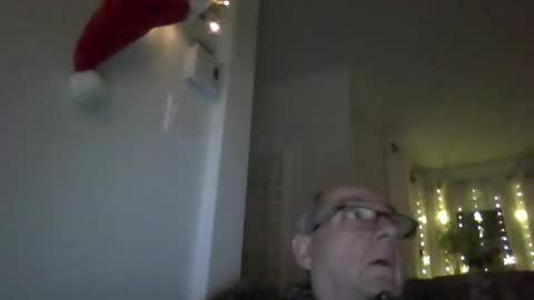 Snapshot of bernard1102 chatting on November 29, 2025, 1:19 am bernard1102 online show from November 29, 2025, 1:19 am