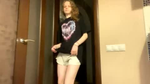 Snapshot of berniecemontell chatting on October 13, 2025, 3:56 pm Sophia online show from October 13, 2025, 3:56 pm