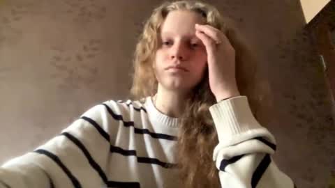 Snapshot of berniecemontell chatting on October 24, 2025, 11:50 am Sophia online show from October 24, 2025, 11:50 am