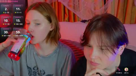 Snapshot of berry_assortment chatting on October 27, 2025, 7:07 pm Your sweet Tara and Eva online show from October 27, 2025, 7:07 pm