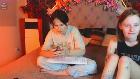 Snapshot of berry_assortment chatting on November 21, 2025, 11:53 am Your sweet Tara and Eva online show from November 21, 2025, 11:53 am