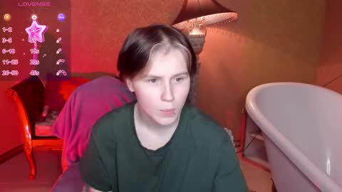 Snapshot of berry_assortment chatting on November 30, 2025, 11:14 am Your sweet Tara and Eva online show from November 30, 2025, 11:14 am