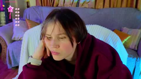 Snapshot of berry_assortment chatting on December 4, 2025, 11:52 am Your sweet Tara and Eva online show from December 4, 2025, 11:52 am