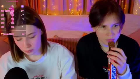 Snapshot of berry_assortment chatting on December 19, 2025, 11:50 am Your sweet Tara and Eva online show from December 19, 2025, 11:50 am