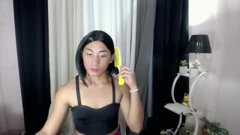 Snapshot of berry_shantal chatting on February 22, 2026, 2:15 pm berry_shantal online show from February 22, 2026, 2:15 pm