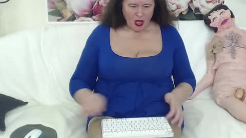 Snapshot of berryshickx chatting on January 19, 2025, 12:17 pm BerryShickX online show from January 19, 2025, 12:17 pm
