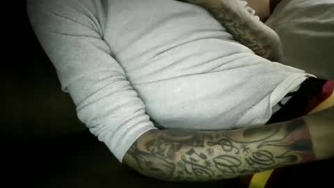 Snapshot of bertdollaz757 chatting on December 14, 2024, 9:24 pm ToxicPipe757 online show from December 14, 2024, 9:24 pm