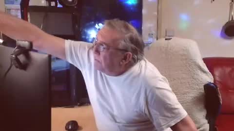 jean online show from March 7, 2025, 10:21 pm