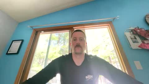 bestfriend123456 online show from April 17, 2026, 7:39 pm