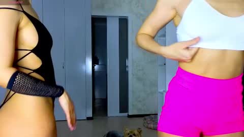 Snapshot of bestgirls2021 chatting on February 10, 2025, 3:03 am Hellen and Natali online show from February 10, 2025, 3:03 am