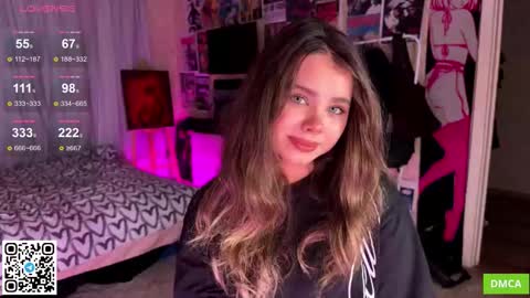 Snapshot of bestie_me chatting on October 8, 2025, 6:16 pm Emily Stream every day online show from October 8, 2025, 6:16 pm
