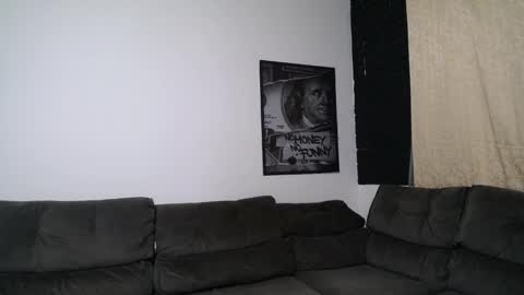 bestmuscle online show from November 16, 2025, 2:28 am