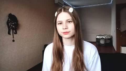 Leila online show from June 5, 2026, 12:33 pm