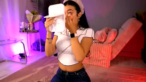 Betty online show from September 24, 2025, 4:05 am