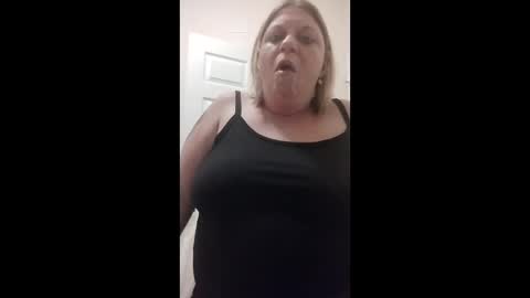 Snapshot of betsygore78 chatting on February 8, 2026, 3:54 am betsygore78 online show from February 8, 2026, 3:54 am