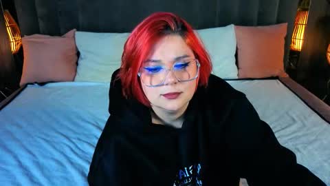 betttydark online show from September 28, 2025, 8:03 pm