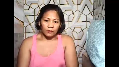 betty_83 online show from February 6, 2026, 10:24 pm