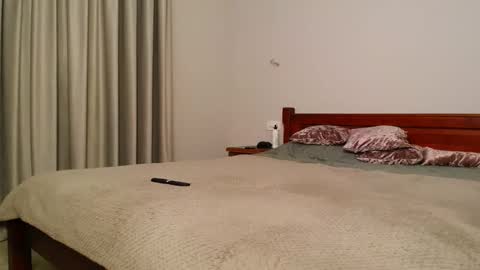 betty_sw online show from March 12, 2025, 3:29 pm