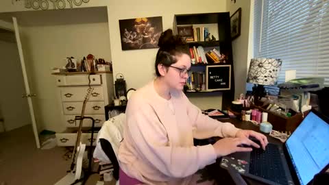 Betty Cake online show from December 16, 2024, 12:16 pm