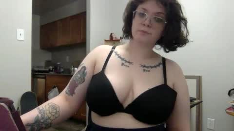 Betty Cake online show from October 24, 2025, 2:41 am