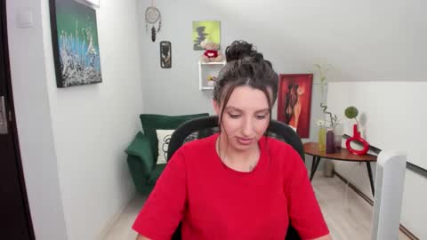 bettyjamess online show from October 15, 2025, 5:35 pm