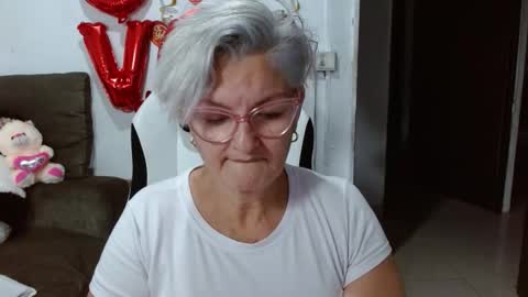 Snapshot of bety_cum3 chatting on February 17, 2026, 11:11 pm bibiana online show from February 17, 2026, 11:11 pm