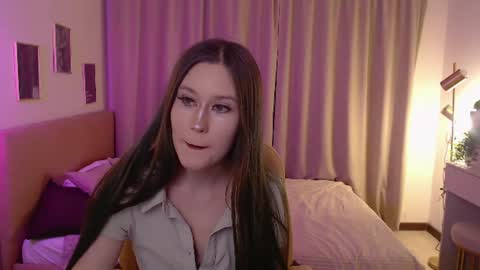 Snapshot of bety_white chatting on June 9, 2026, 11:22 am Katie online show from June 9, 2026, 11:22 am