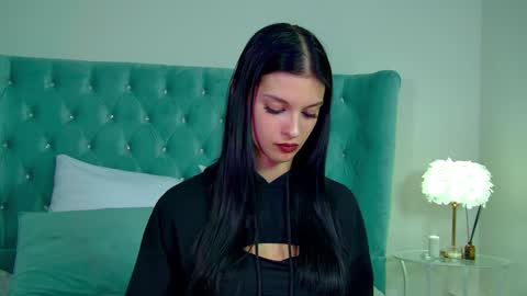 Snapshot of beverlyyork chatting on February 4, 2025, 9:49 am Beverly online show from February 4, 2025, 9:49 am