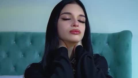 Beverly online show from February 4, 2026, 7:09 pm