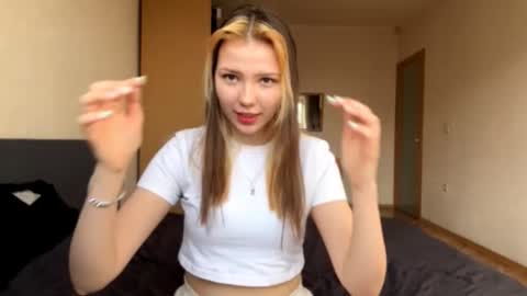 Bella online show from February 25, 2026, 7:29 am