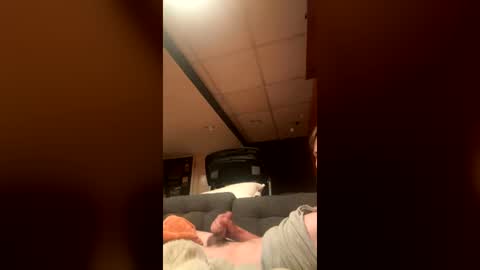 Snapshot of bezerk_bray chatting on June 16, 2026, 3:25 pm bezerk_bray online show from June 16, 2026, 3:25 pm