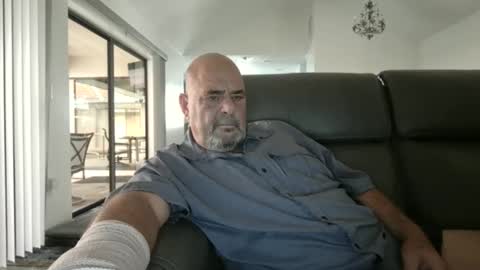 Snapshot of bgbelch chatting on November 7, 2025, 9:15 pm bgbelch online show from November 7, 2025, 9:15 pm