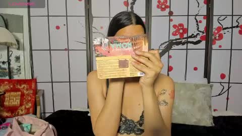 bianca_baldwin01 online show from April 18, 2026, 9:37 pm