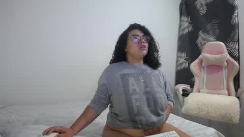 Bianca Tuesday to Sunday from 2am to 6am UTC-5 online show from October 21, 2025, 9:32 am