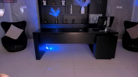 Bianca Pierce online show from December 18, 2025, 11:38 am