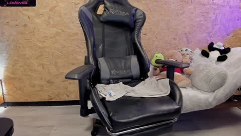 Biancastrong.. IGThebiancastrong online show from January 14, 2025, 8:31 am