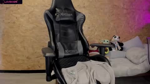 Biancastrong.. IGThebiancastrong online show from February 13, 2025, 5:48 am