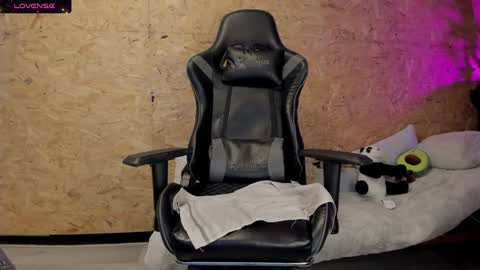 Biancastrong.. IGThebiancastrong online show from February 20, 2025, 8:50 am